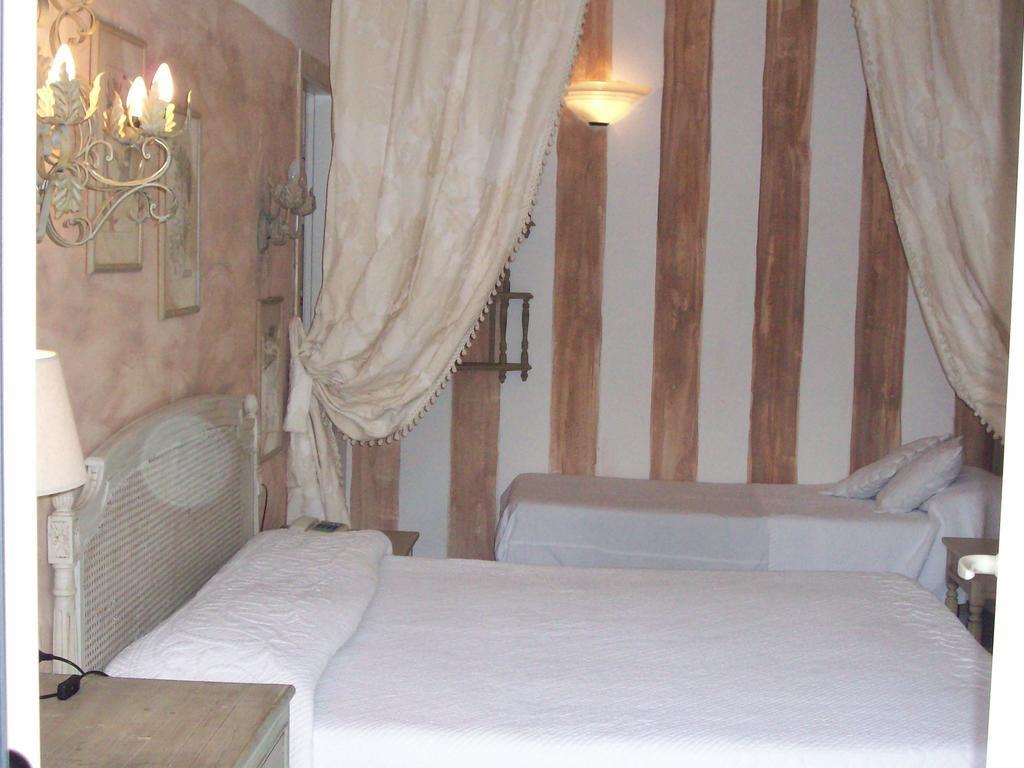 Hotel Atlantic Marina Di Carrara Rum bild